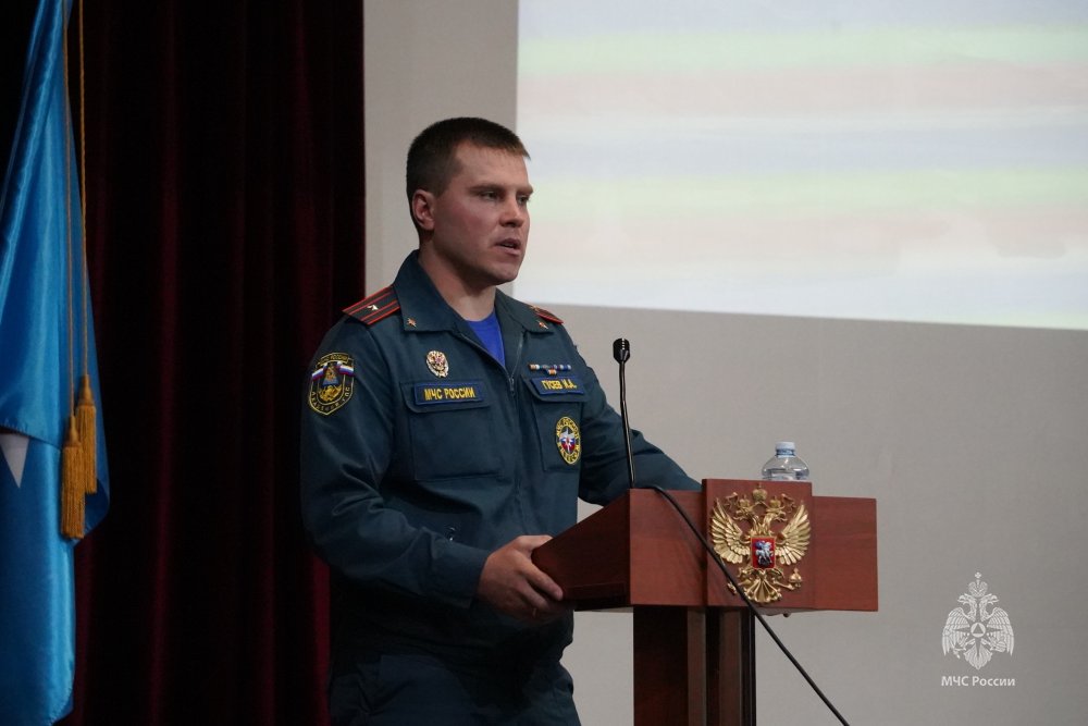 Сотрудник Академии провел занятия с личным составом ГУ МЧС России по г. Москва 