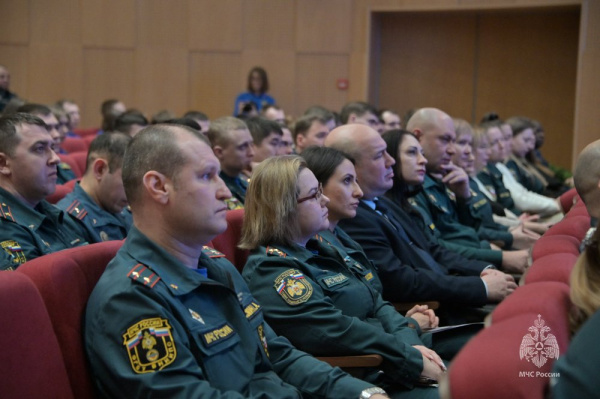 В Академии обсудили состояние работы с кадрами в ФПС ГПС на современном этапе