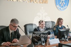 В Академии молодые специалисты обсудили актуальные вызовы безопасности