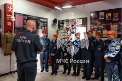 Академия открыла двери для учащихся кадетского класса из Приморского края