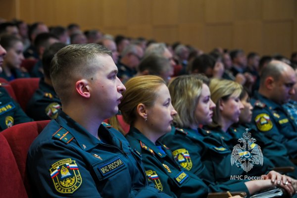 От аттестации спасателей до технологий ИИ: в Академии обсудили развитие образования