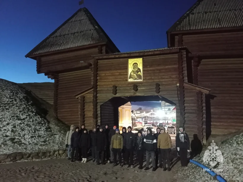 Поисковики Академии провели пеший поход