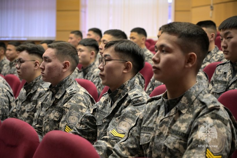 В Академии обсудили вопросы подготовки специалистов чрезвычайного ведомства Монголии