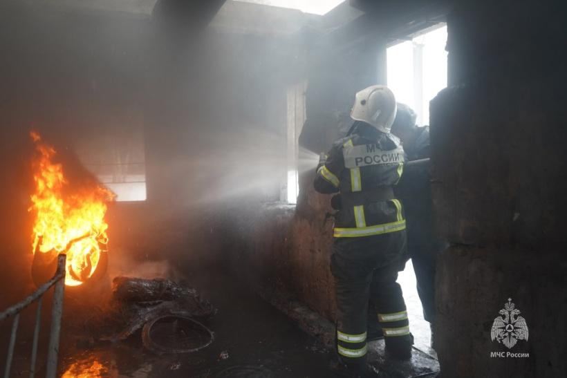 На учебном пожарно-спасательном полигоне Академии в Ногинске завершились практические занятия у девушек 2 и 3 курсов факультета пожарной и техносферной безопасности.