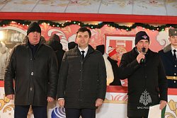 Спасатели МЧС России и МЧС Беларуси встретились на льду