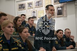 Личный состав Академии встретился с руководителем Республиканского поискового объединения «Донбасс», военным историком и боевым офицером Александром Мальцевым