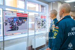 В Академии ГПС МЧС России работает фотовыставка «Огнеборцы Москвы»