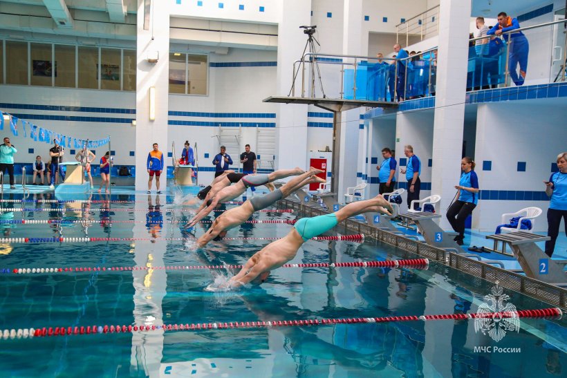 Сборная Академии по плаванию стала победителем первенства МЧС России