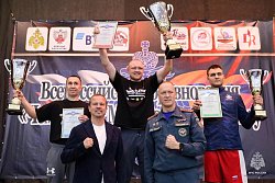 Личный состав Академии на пьедестале победителей Всероссийских соревнований по боксу  