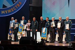 Александр Куренков лично поздравил победителей фестиваля по безопасности «Созвездие мужества»