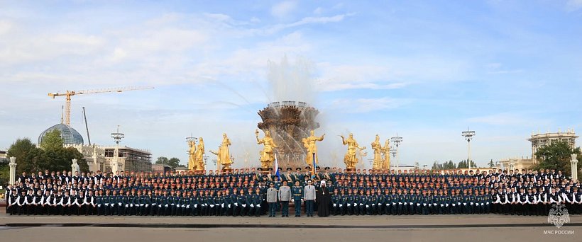 В Москве первокурсники Академии ГПС МЧС России приняли Присягу