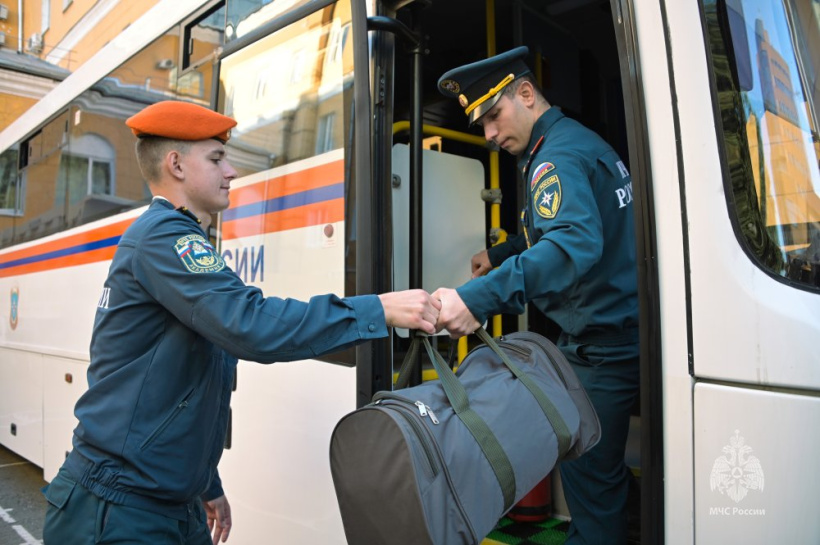Личный состав Академии проводил поисковый отряд вуза на осеннюю Вахту Памяти