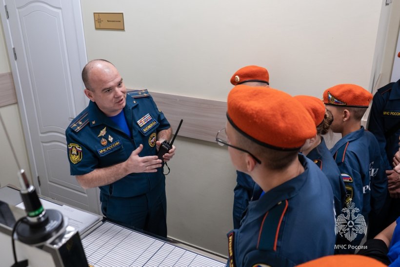 Академия открыла двери для учащихся кадетского класса из Приморского края