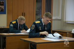 Слушатели Института подготовки руководящих кадров Академии сдали государственный экзамен