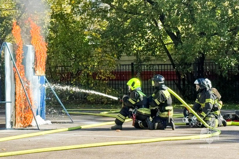 От аттестации спасателей до технологий ИИ: в Академии обсудили развитие образования