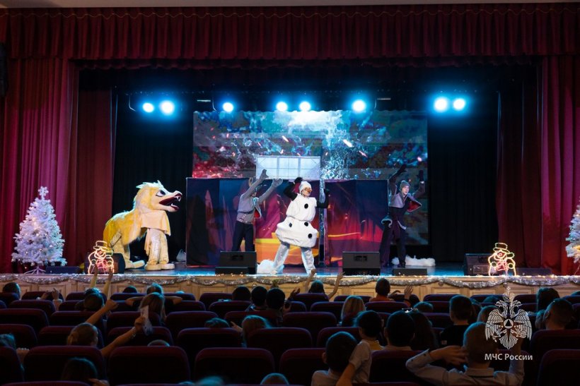 Для детей сотрудников Академии прошла новогодняя ёлка