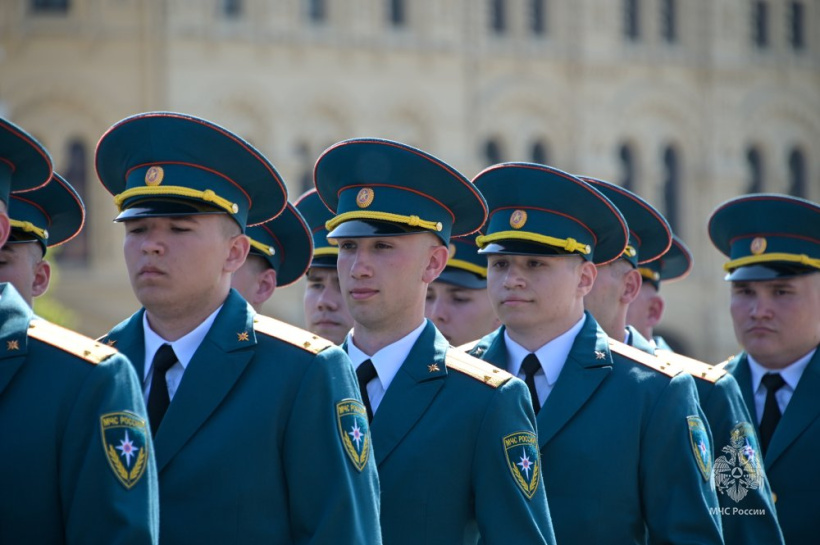 На Красной площади состоялся выпуск молодых специалистов