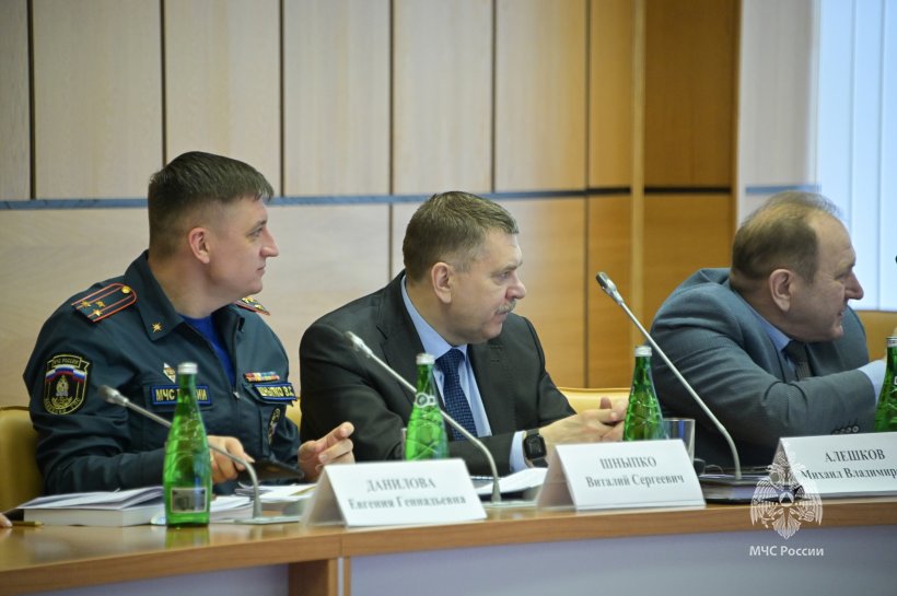 На базе Академии прошло заседание учебно-методического совета МЧС России под председательством заместителя директора Департамента образовательной и научно-технической деятельности МЧС России Виталия Штаймеца.