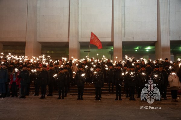 Курсанты Академии почтили подвиг ленинградцев