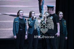 В большом академическом зале Академии состоялся фестиваль команд «Клуба веселых и находчивых».