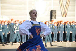 В Академии прошла торжественная линейка, посвященная Дню знаний