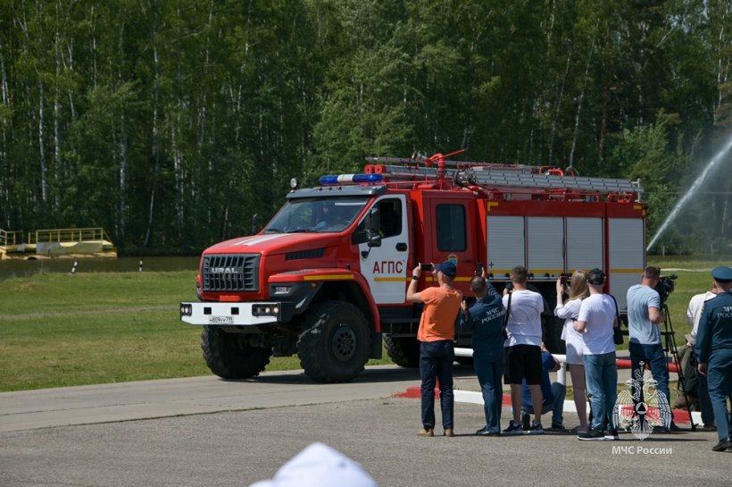 Личный состав Академии принял активное участие в крупномасштабных демонстрационных учениях