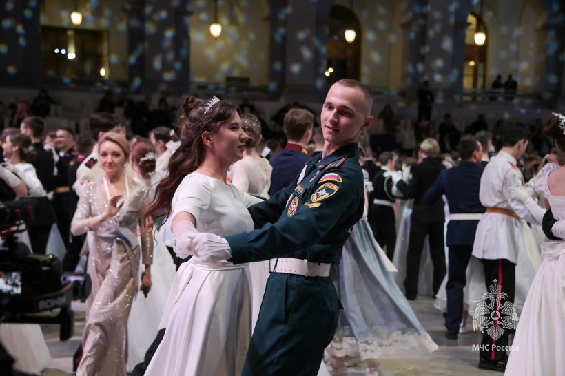 Обучающиеся Академии стали участниками IX Международного Кремлёвского благотворительного кадетского бала