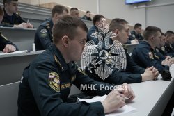 Сотрудники спецуправления МЧС России провели занятие для курсантов 3 курса Академии