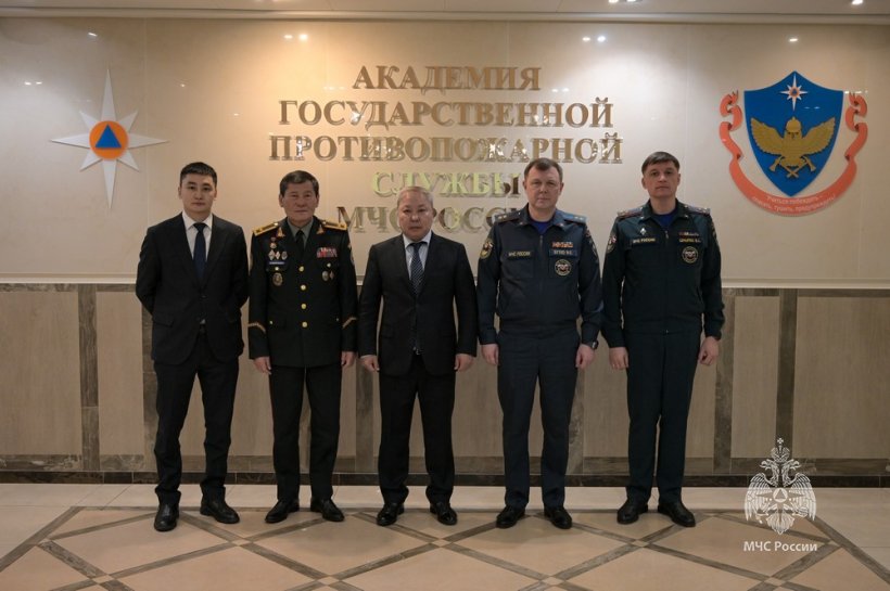 В Академии обсудили вопросы подготовки специалистов чрезвычайного ведомства Монголии