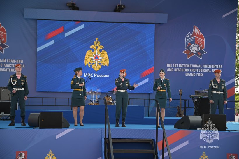 В Апаринках наградили победителей 1-ого международного гран-при профессионального мастерства пожарных и спасателей