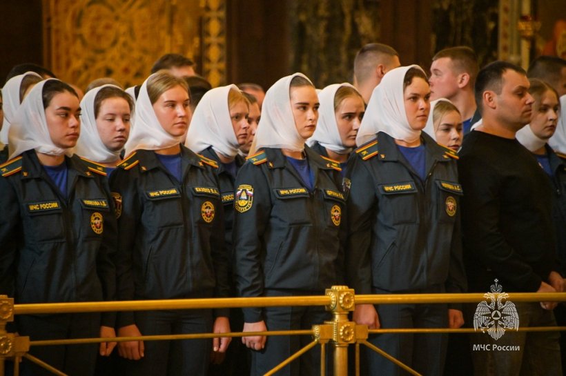 Личный состав Академии принял участие в молебне в честь иконы Божьей Матери "Неопалимая Купина"