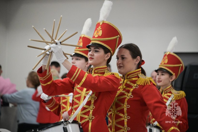 «Клянусь!»: ученики класса МЧС России принесли клятву кадета