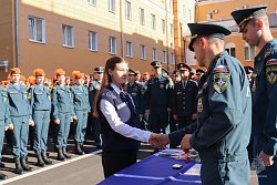 В Академии прошла торжественная линейка, посвященная Дню знаний