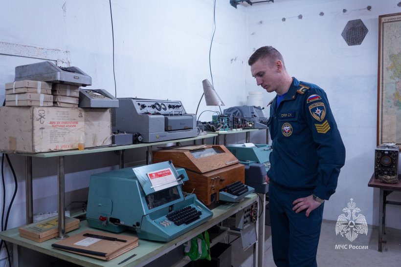 Курсанты вуза в рамках выездного занятия посетили защитное сооружение гражданской обороны