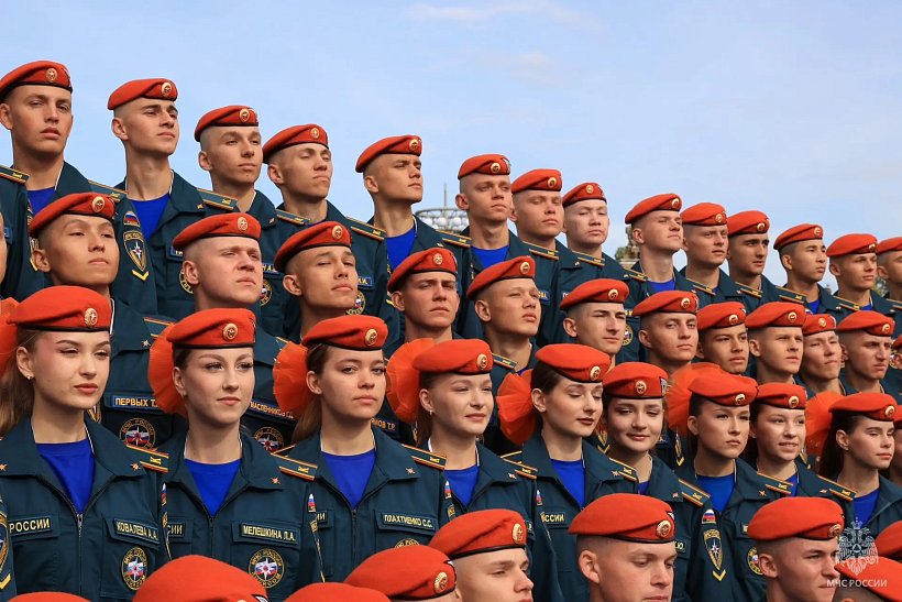 В Москве первокурсники Академии ГПС МЧС России приняли Присягу