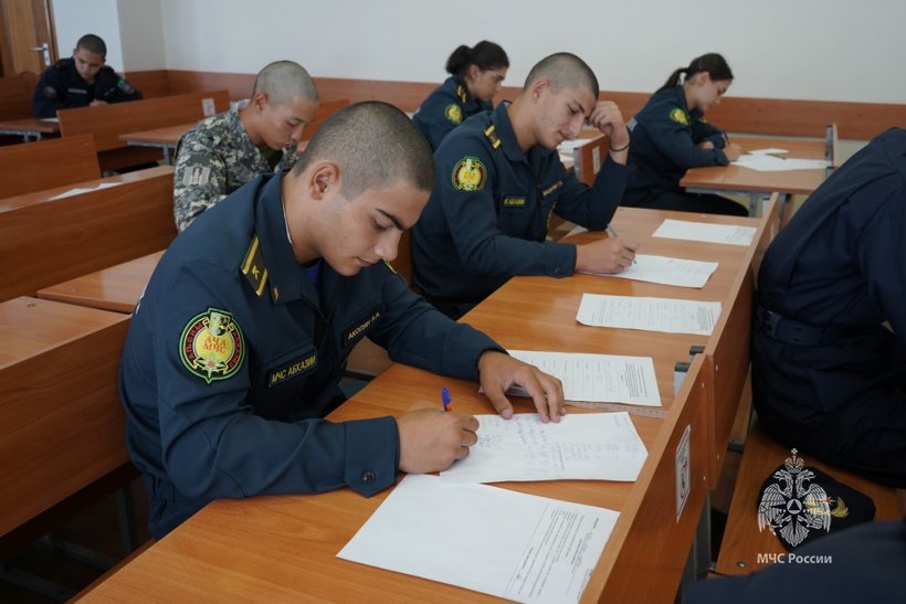 В институте подготовки иностранных граждан проходят вступительные испытания