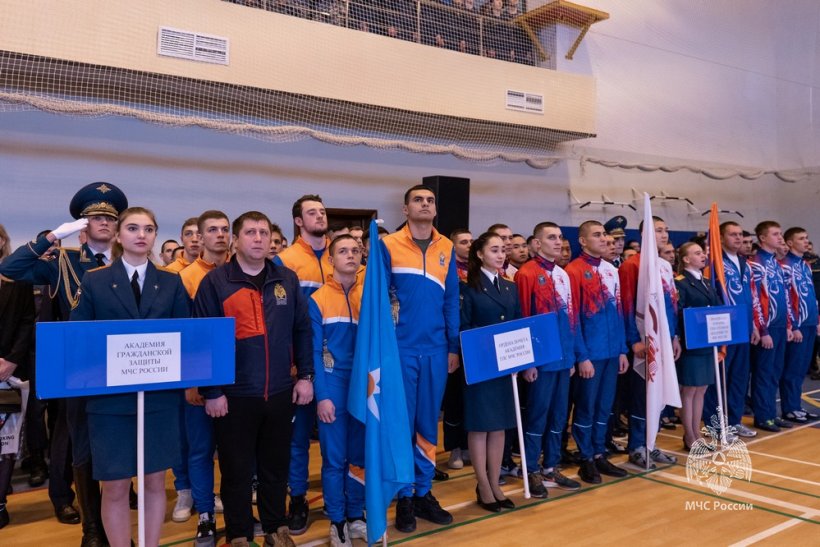 Сегодня прошёл первый открытый чемпионат Академии МЧС России по боксу