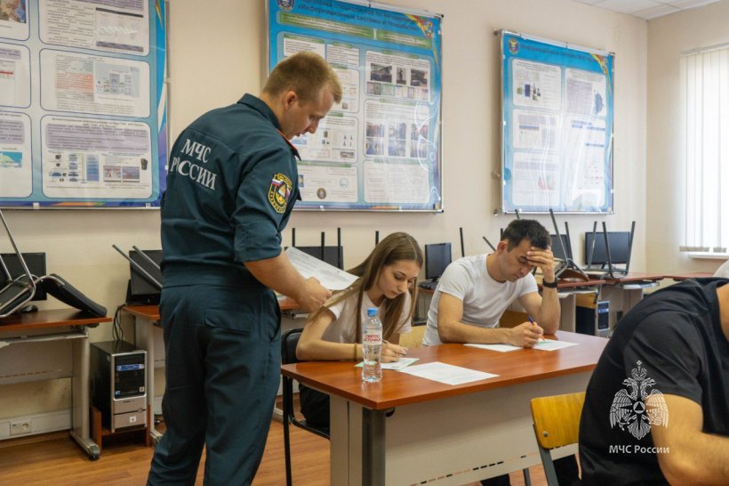 В Академии продолжаются вступительные испытания для абитуриентов, поступающих на базе среднего профессионального образования