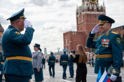 На Красной площади вручили дипломы выпускникам двух вузов МЧС России