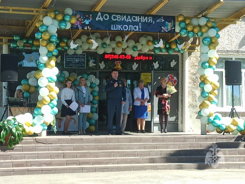 Сотрудники Академии ГПС МЧС России провели занятие с кадетами Веселевской школы