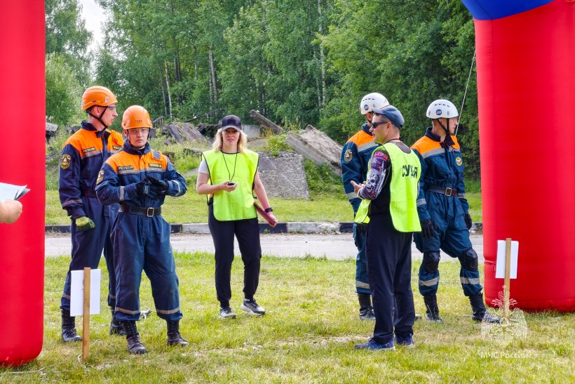 В МЧС России завершились соревнования по спасательному спорту