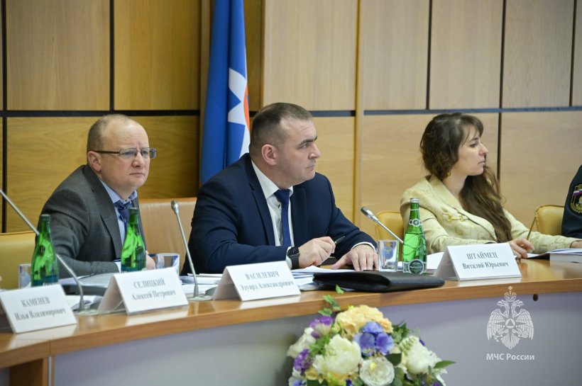 На базе Академии прошло заседание учебно-методического совета МЧС России под председательством заместителя директора Департамента образовательной и научно-технической деятельности МЧС России Виталия Штаймеца.