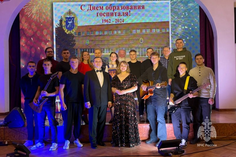 Сотрудники и курсанты Академии выступили в военном госпитале имени А.А. Вишневского