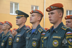 В Академии прошла торжественная линейка, посвященная Дню знаний