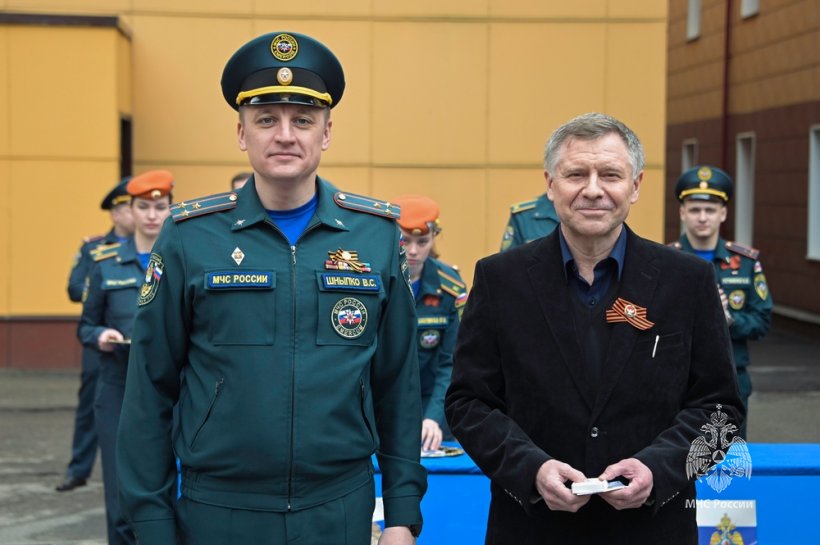 В Академии состоялось торжественное построение ко Дню пожарной охраны