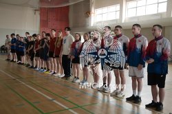 В Академии состоялись соревнования по бадминтону