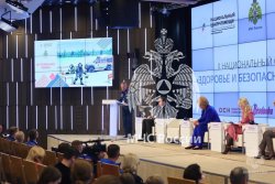 Студенты Академии приняли участие в национальном форуме «Здоровье и безопасность детей»