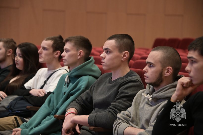 Академию посетили волонтеры Международной выставки-форума «Россия» 