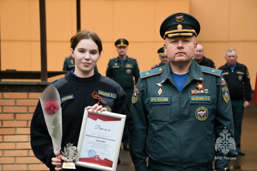 На плацу Академии состоялось построение постоянного и переменного состава