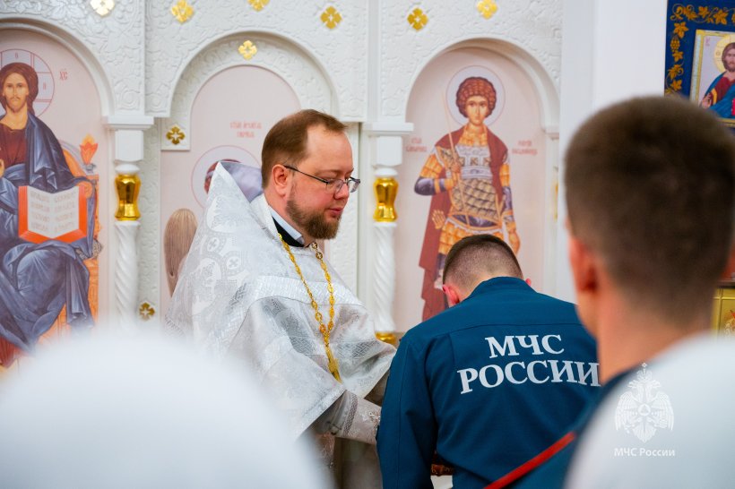 Личный состав принял участие в пасхальном богослужении